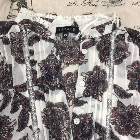 1.State Baroque Paisley Pintuck Blouse - Picture 3 of 4
